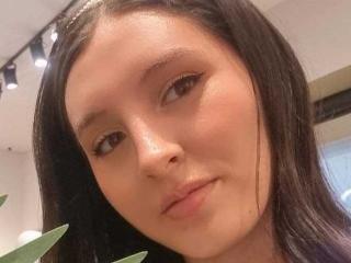 ZoeCortes MILF Live - Photo 14/21