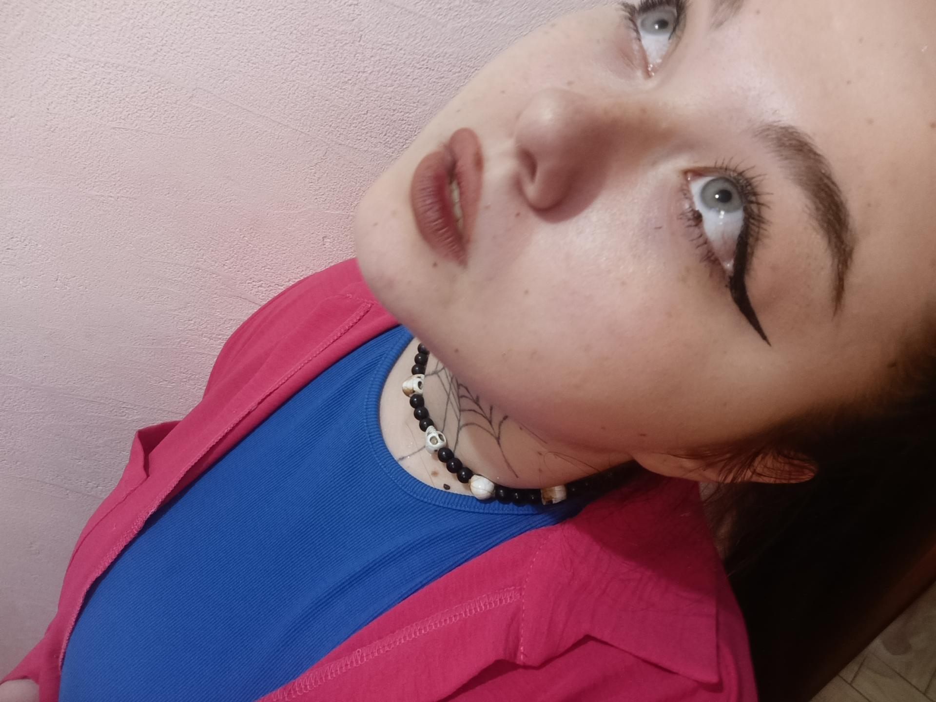 webcam model ArielXxl from XloveCam webcam model ArielXxl from XloveCam