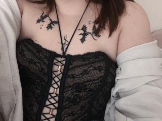 Rubbi Sex Brunette - Photo 7/21