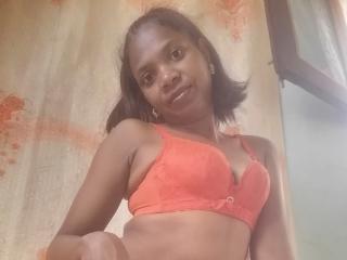 LeonieSexiHot69 Anal en Webcam Live - Photo 5/5