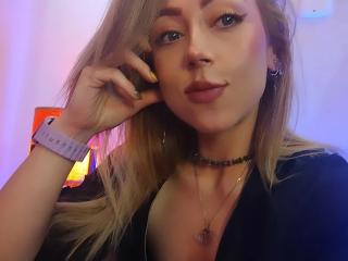 DouceKhrystine Amateur Live Webcam - Photo 11/21