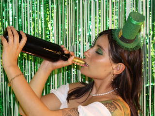 KaritaDolce live cam model at XLoveCam
