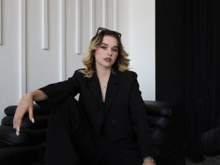 EmelyHailey Boobs Liveshow - Photo 11/21