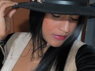 BrunetteJuicyX69 Image Gallery