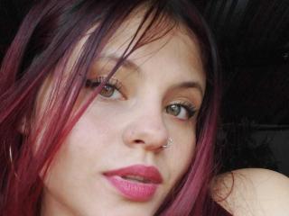 SophieHill Blowjob XXX Cams - Photo 20/21