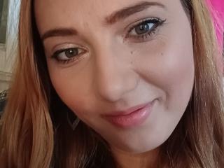 NicoleBisous live cam model at XLoveCam