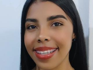 EmiliaHott69 live cam model at XLoveCam