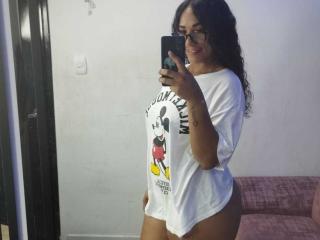 ThiainaRose Love Webcams - Photo 7/18