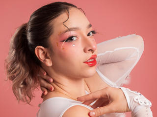 LilaRouss Image Gallery