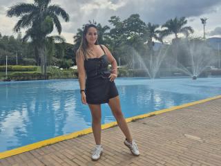 RousseMelinda Sex Brunette - Photo 19/21