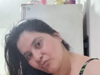 CressidaX live cam model at XLoveCam