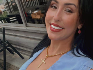 SherllyStar live cam model at XLoveCam