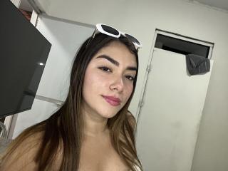 SharonKlart Blowjob XXX Cams - Photo 15/21