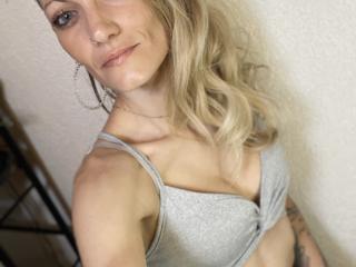 DaneeSoHot Amateur Live Webcam - Photo 10/21