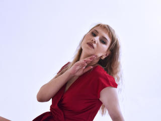 LindaAndersoni Image Gallery
