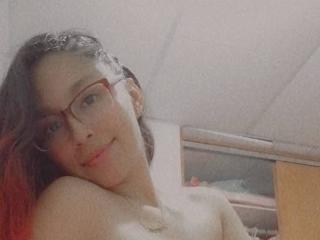 IsabellBeauty live cam model at XLoveCam