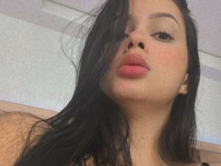 EmilyParkerr Boobs Liveshow - Photo 20/21