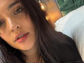 AgathaK Webcam Porno Live - Photo 14/21