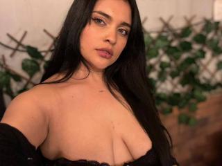 AgathaK Webcam Porno Live - Photo 9/21