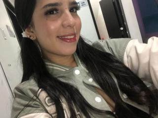 AlanaReyes Image Gallery