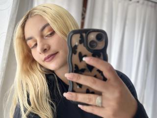 AtheneaRossi Webcam Porno Live - Photo 16/21