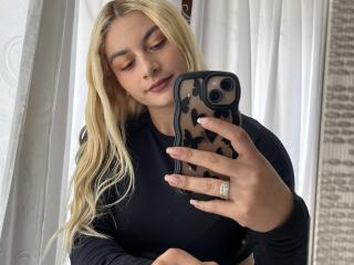 AtheneaRossi Webcam Porno Live - Photo 12/21