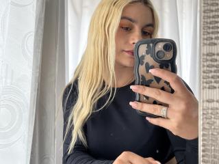 AtheneaRossi Webcam Porno Live - Photo 11/21
