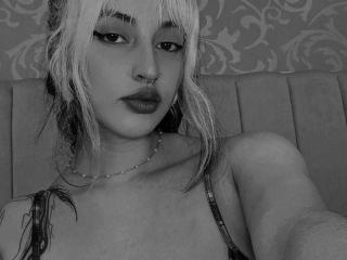 BellaBleu Live Cam Porn - Photo 16/21