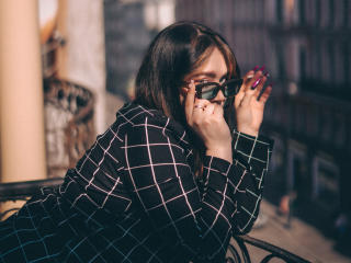 LunaLise Image Gallery