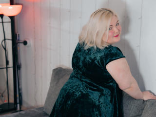 EllaBigBabe Seins Liveshow - Photo 11/21