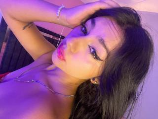 AlessiaFerry Webcam Porno Live - Photo 7/21