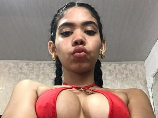 EmaGarces Boobs Liveshow - Photo 17/21