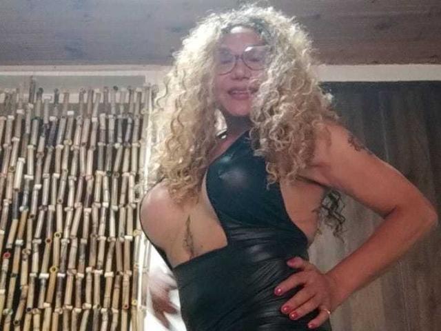 RobertaHorney — live cam photo 3