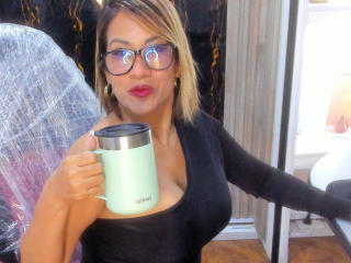 AlixLow Webcam Porno Live - Photo 7/21