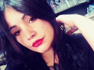 SweetAmeliee Blowjob XXX Cams - Photo 7/21