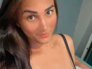 LaysaShemale69 live cam model at XLoveCam