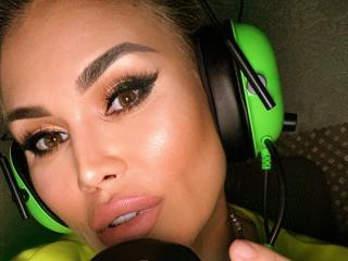 RadmilaQueen Sex Brunette - Photo 18/21