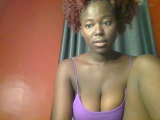 BlackMelanie Live Cam Porn - Photo 2/7