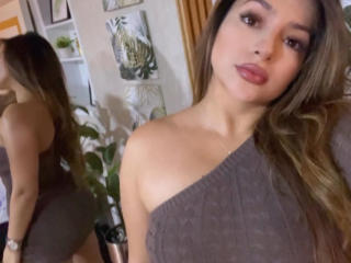 Amellie69s Webcam Porno Live - Photo 8/21