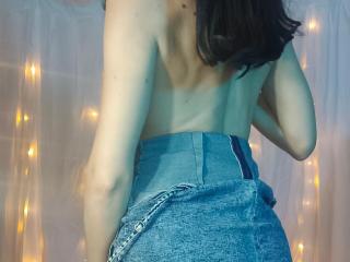 OrianaLaFrancaise Masturbation Cam Video - Photo 2/21