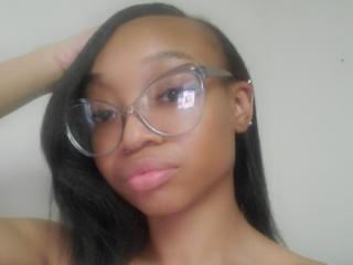 NadiaaSexy live cam model at XLoveCam