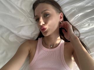 ArishLucky Webcam Porno Live - Photo 8/21