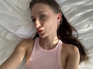 ArishLucky Webcam Porno Live - Photo 7/21