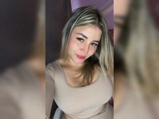 SophieEvansss Blowjob XXX Cams - Photo 6/21