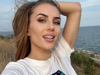MarthaDears live cam model at XLoveCam