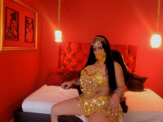 AnissaAli Webcam Porno Live - Photo 17/21