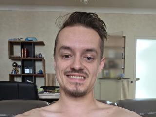 SteveTeur69 live cam model at XLoveCam