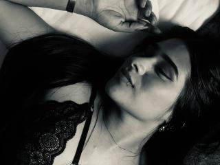 AntonellaPrescott Webcam Porno Live - Photo 11/21