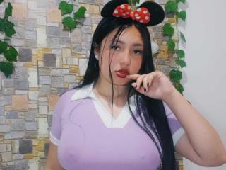 NikkyCuper live cam model at XLoveCam
