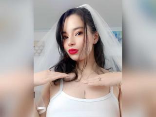 SamanthaJhonsons live cam model at XLoveCam